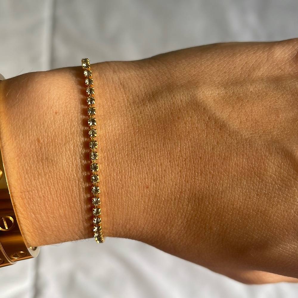 Delicate gold and crystal bracelet
